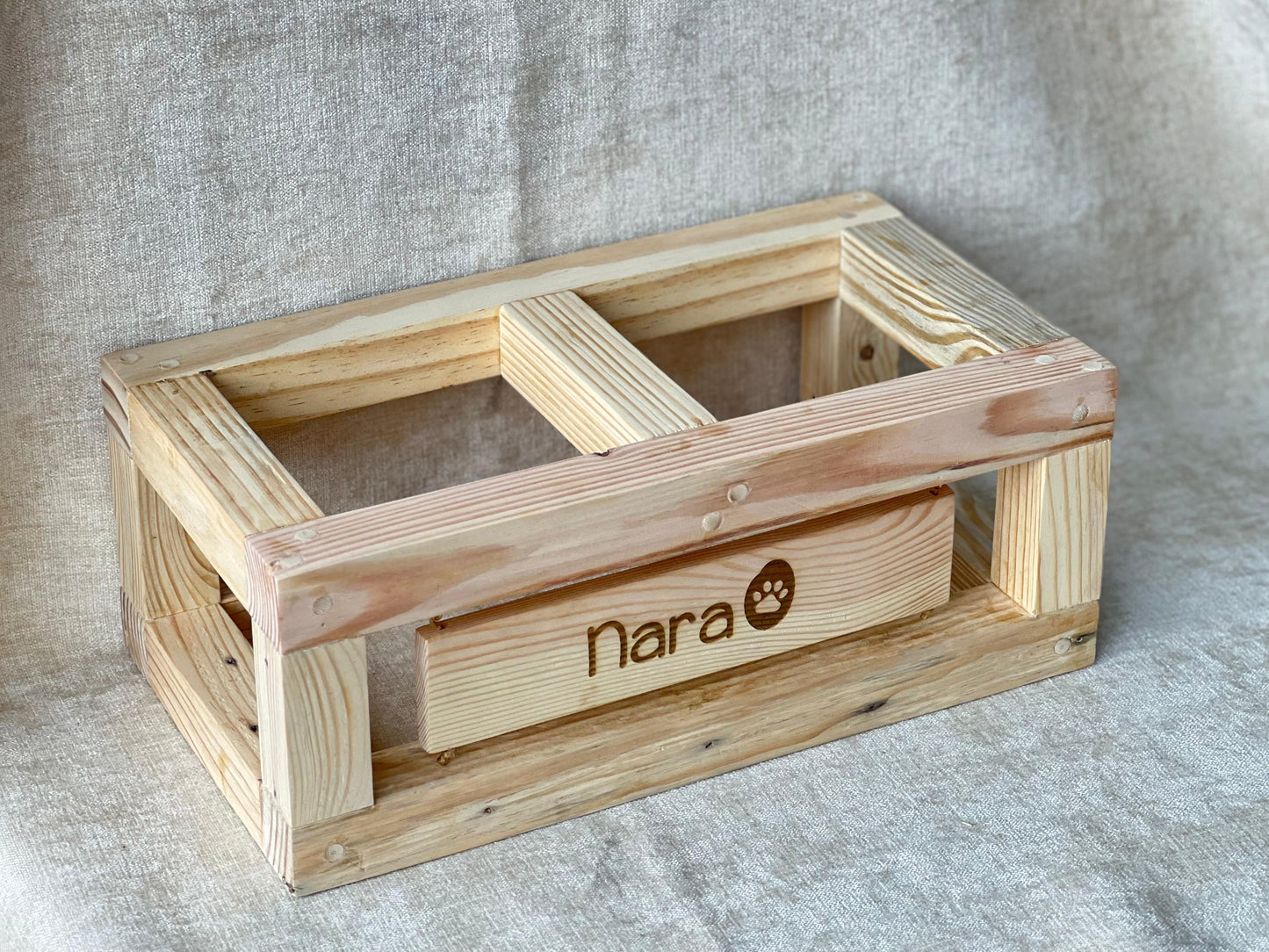 Pet Bowl Stand - Upcycling Workshop