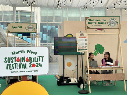 Upcycled Easel Booth